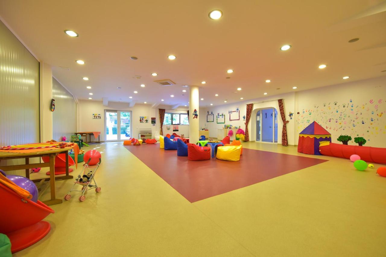 Complex Mediteranean Mamaia Ngoại thất bức ảnh
