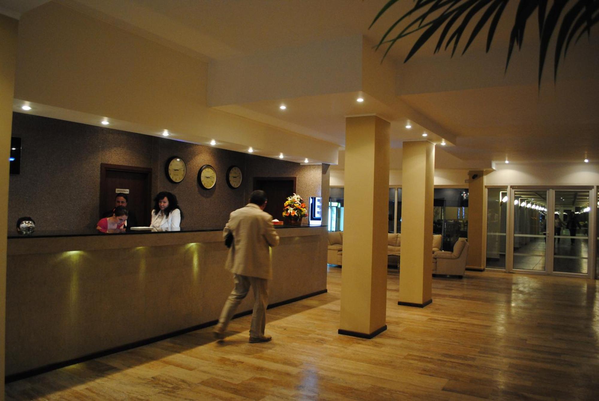 Complex Mediteranean Mamaia Ngoại thất bức ảnh